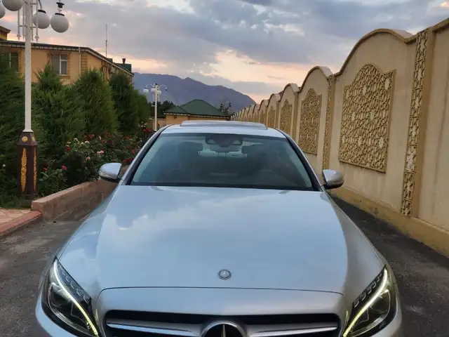 Mercedes-Benz C class