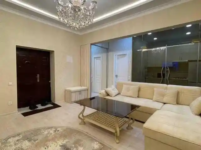 1-комн. квартира, 2 этаж, 58 м², 19 мкр, Худжанд