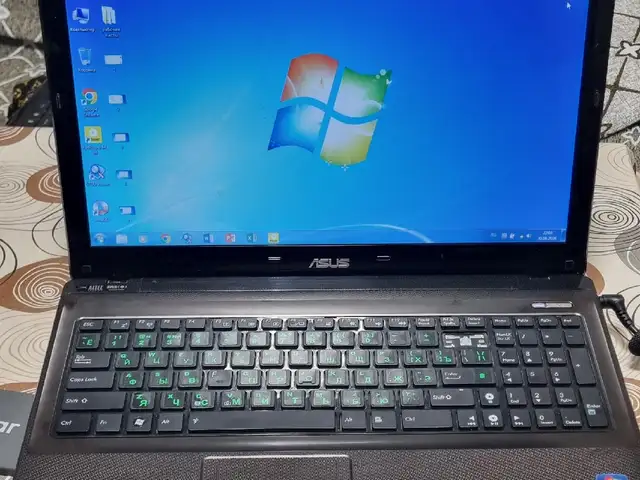 Ноутбук Asus i7, Хуҷанд