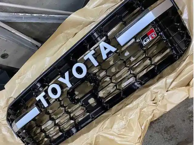 Решетка радиатора от Land Cruiser 300, Душанбе