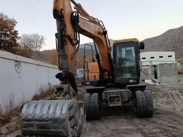 Экскаватор Hyundai 150, Душанбе