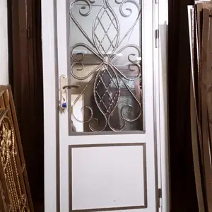 Дархои шишагин, Худжанд