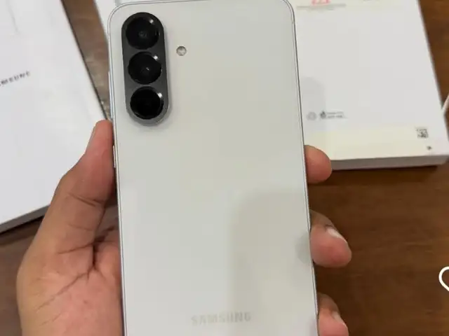 Samsung Galaxy А56 128/8gb Vetnam 5G, Худжанд