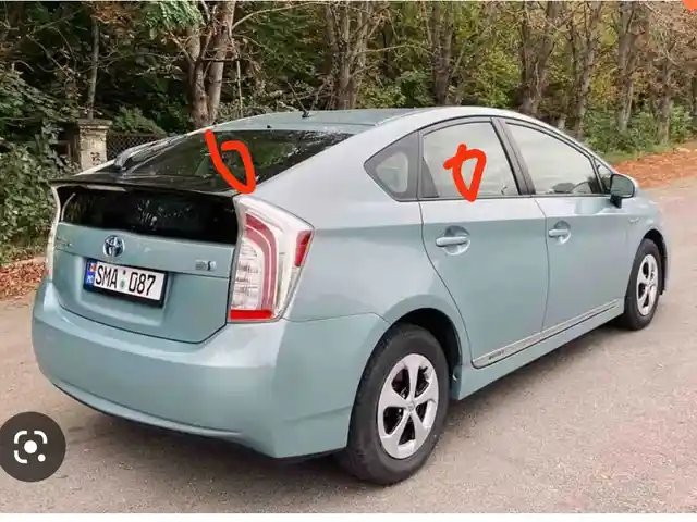 Стекло боковое от Toyota prius, Душанбе