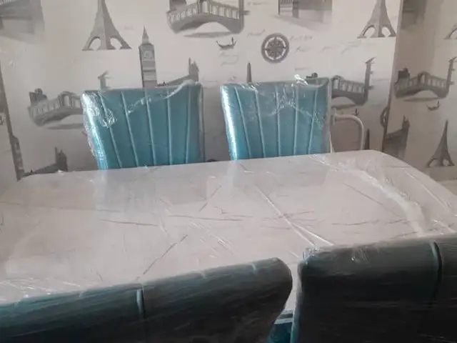 Стол и стулья, Душанбе