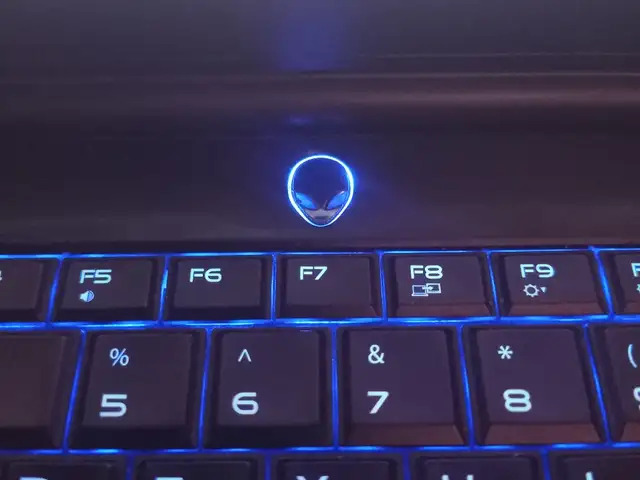 Игровой ноутбук Dell Alienware 15 R2, Душанбе - 2