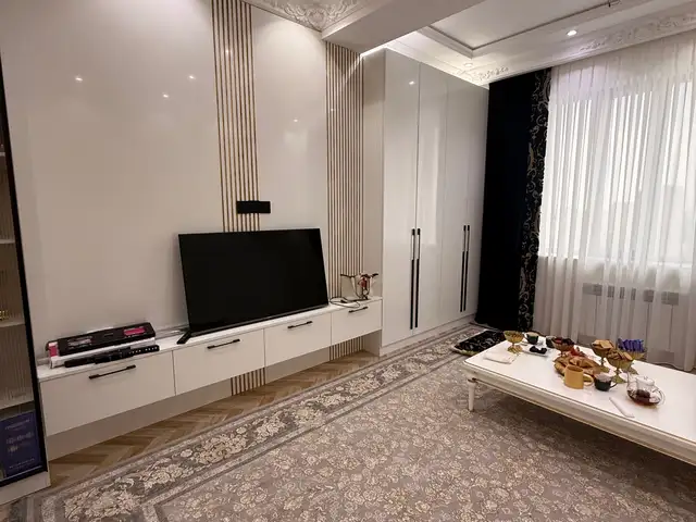 3-комн. квартира, 12 этаж, 93 м², И. Сомони, Душанбе