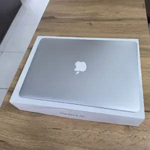 Ноутбук Apple MacBook Air, Душанбе