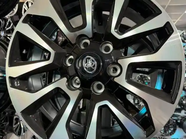 Диски R 18 на Tоyota Prado, Душанбе