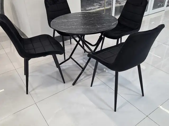 Стол и стулья, Душанбе