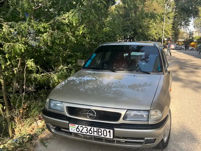 Opel Astra F