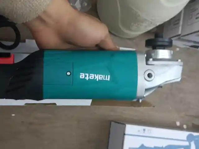 Болгарка Makete, Душанбе