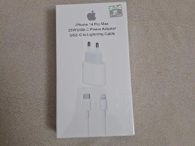 Зарядное устройство для Apple iPhone 14, Худжанд