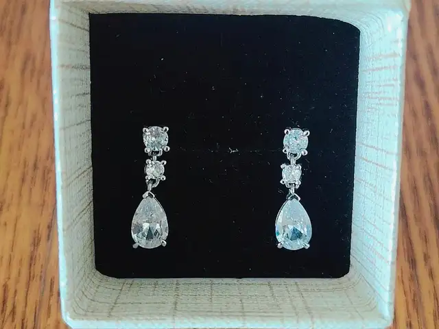 Серьги из стали, Душанбе