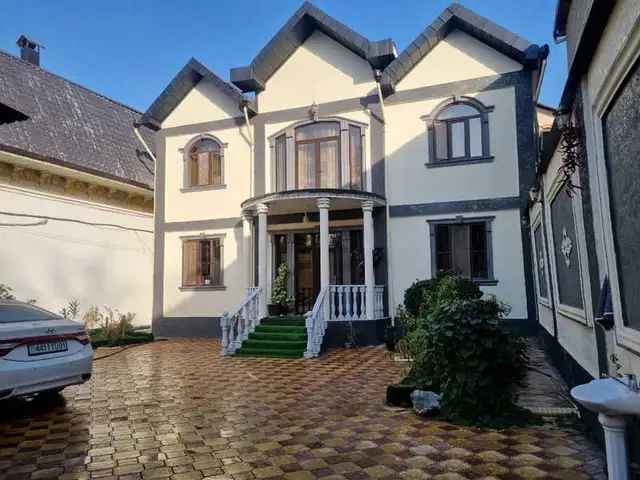 2-этажный, 9 комнатный дом, 283 м², И. СОМОНИ (парки Айни), Душанбе