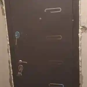 Железная дверь, Душанбе