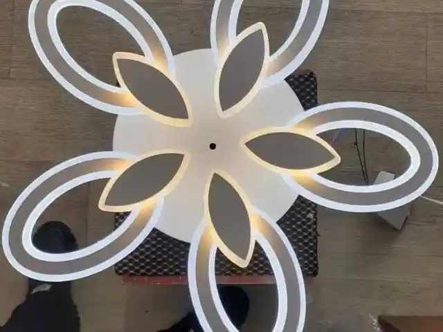 Люстра, Душанбе