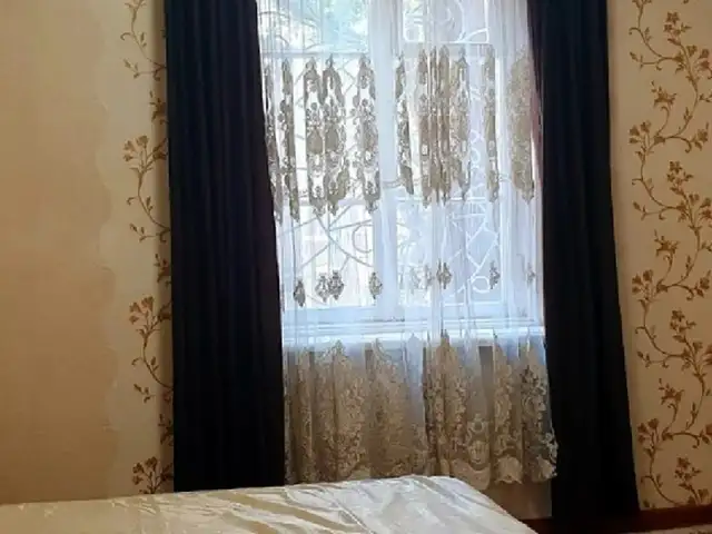 3-комн. квартира, 2 этаж, 76м², Универмаг, Хуҷанд