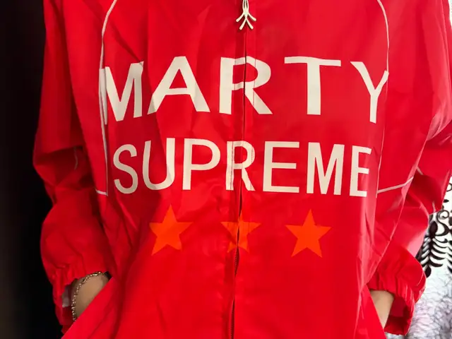 Верхняя одежда Marty Supreme, Душанбе