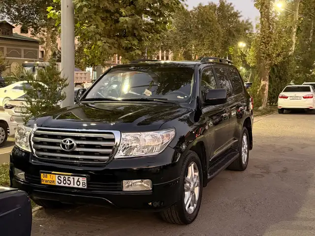 Toyota Land Cruiser