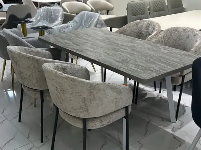 Стол и стулья, Душанбе