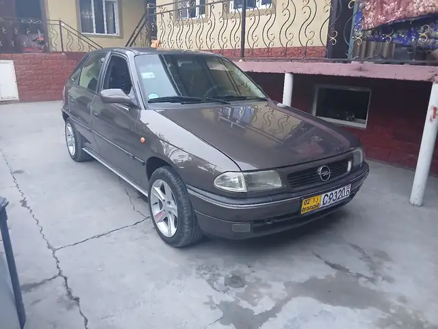 Opel Astra F