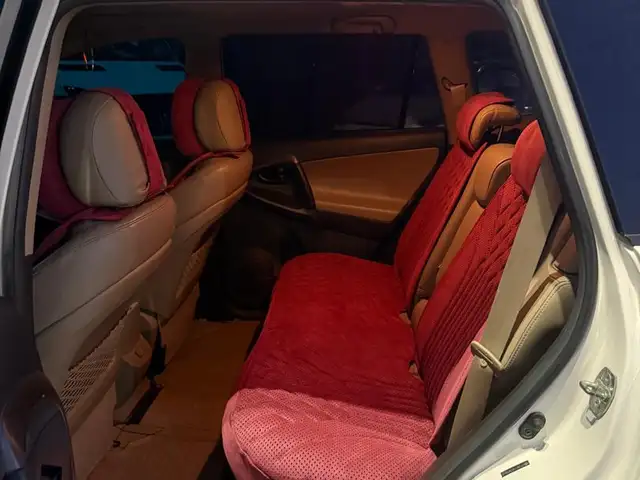 Toyota RAV 4, 2010, Душанбе - 6