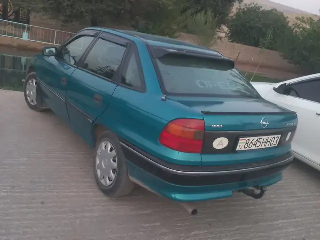 Opel Astra F