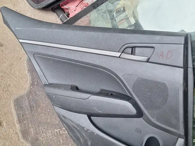 Обшивка двери от Hyundai, Худжанд