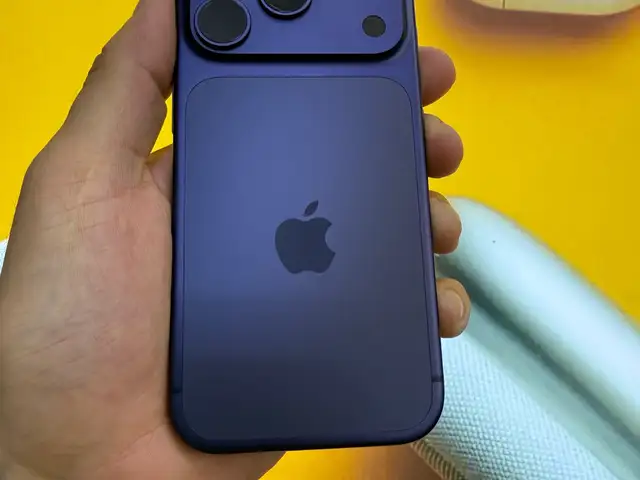 Apple iPhone 17 Pro, 512 gb, Deep Blue, Душанбе