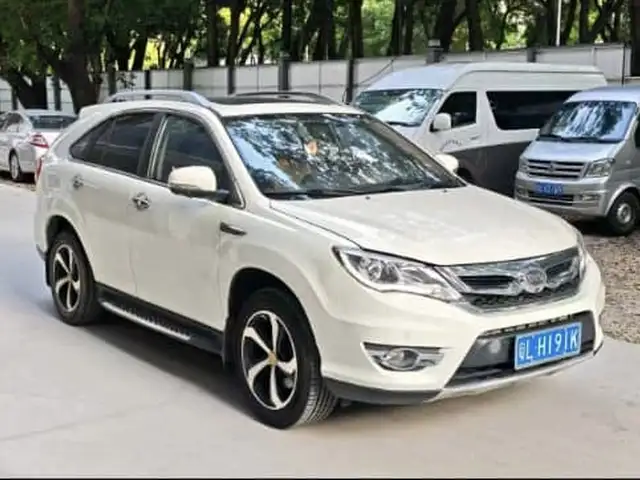 BYD S7