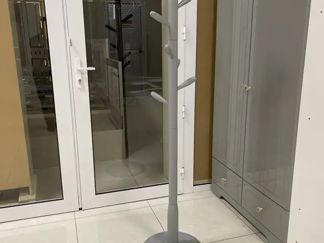 Вешалка, Душанбе