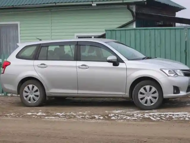 Стекла на toyota fielder, Душанбе