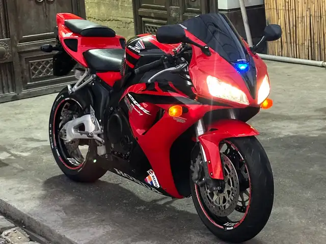 Мотоцикл Honda CBR 1000RR 2007, Спитамен