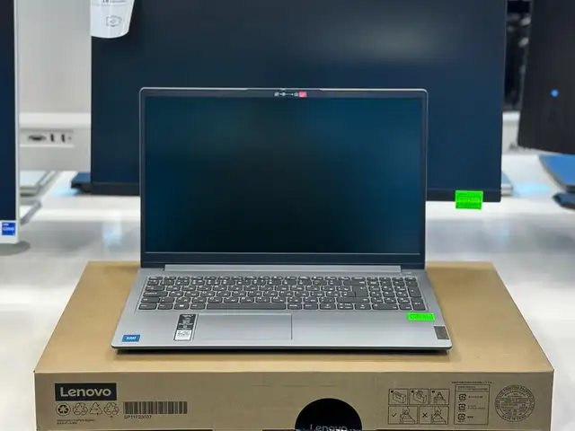 Ноутбук Lenovo Celeron 8/256gb, Хуҷанд