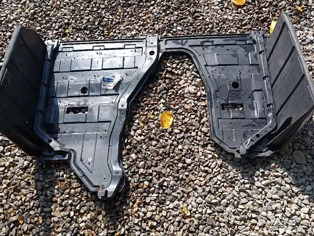 Защитник мотора от Hyundai Grenjer, Хуҷанд