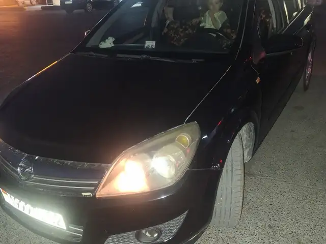 Opel Astra H