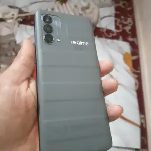 Realmi gt master edition, Исфара