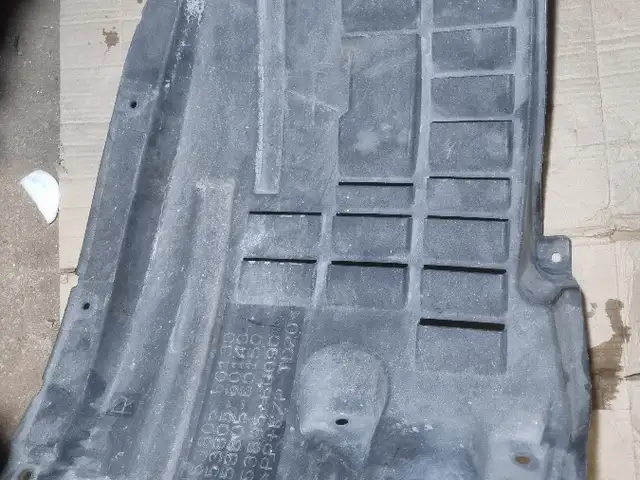 Передний правый подкрылок Toyota LC 300 5380560130, Душанбе