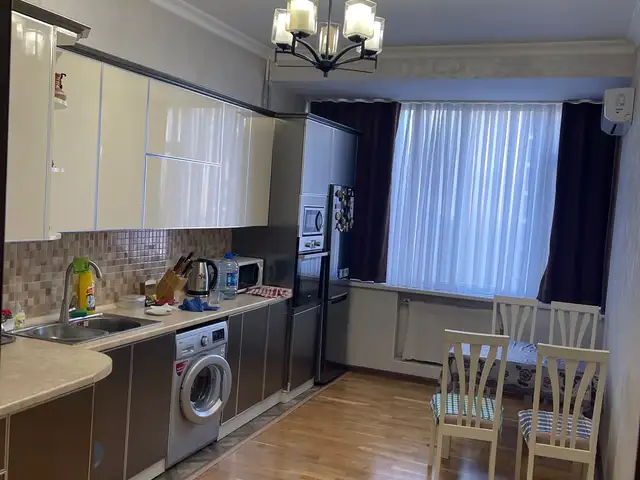 2-комн. квартира, 8 этаж, 68м², И.Сомони, Душанбе - 4