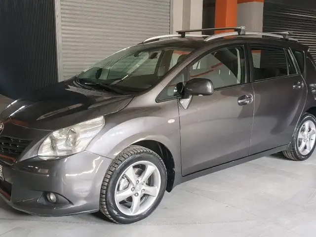 Toyota Corolla Verso, 2010, Душанбе - 2