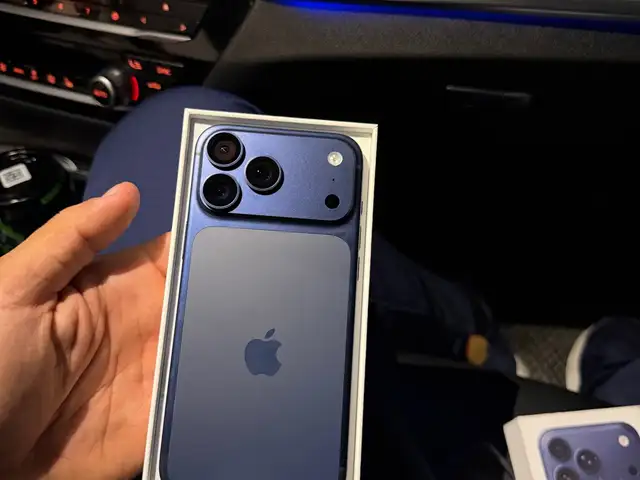 Apple iPhone 17 Pro Max, 256 gb, Deep Blue, Душанбе