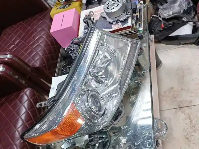 Передние фары на Tayota Land Cruiser 200, Душанбе