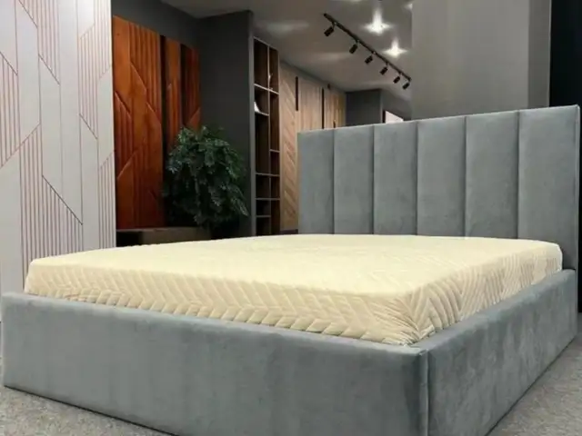 Двуспальная кровать, Душанбе