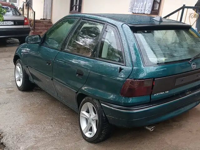 Opel Astra F