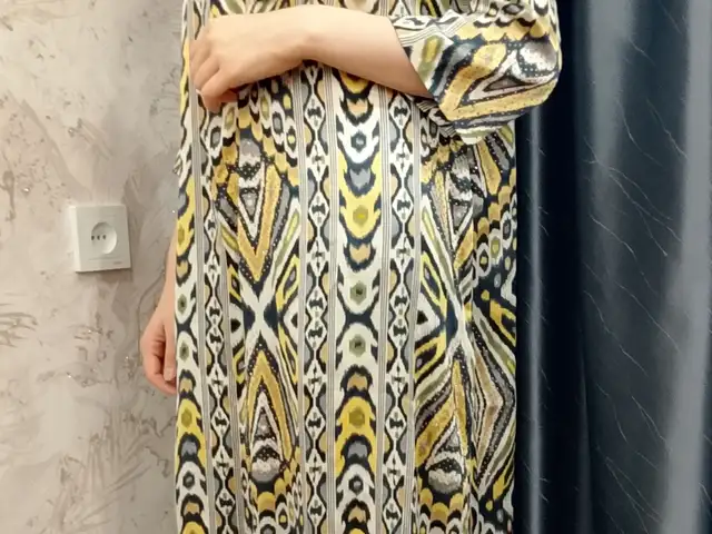 Куртаи атлас, Душанбе
