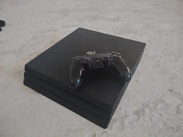 Игровая приставка Sony PlayStation 4 pro 1 тб, Душанбе