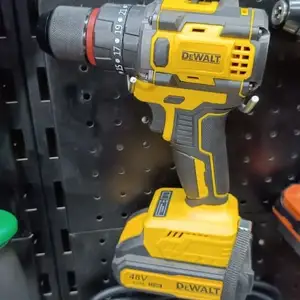 Шуруповёрт Dewalt, Душанбе