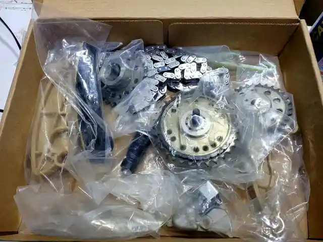 Комплект ГРМ на двигатель 2.0л бензин PT204/AJ-200/AJ200P на Land Rover/, Худжанд