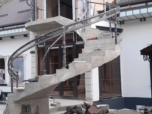 Услуги сварщика, Исфара